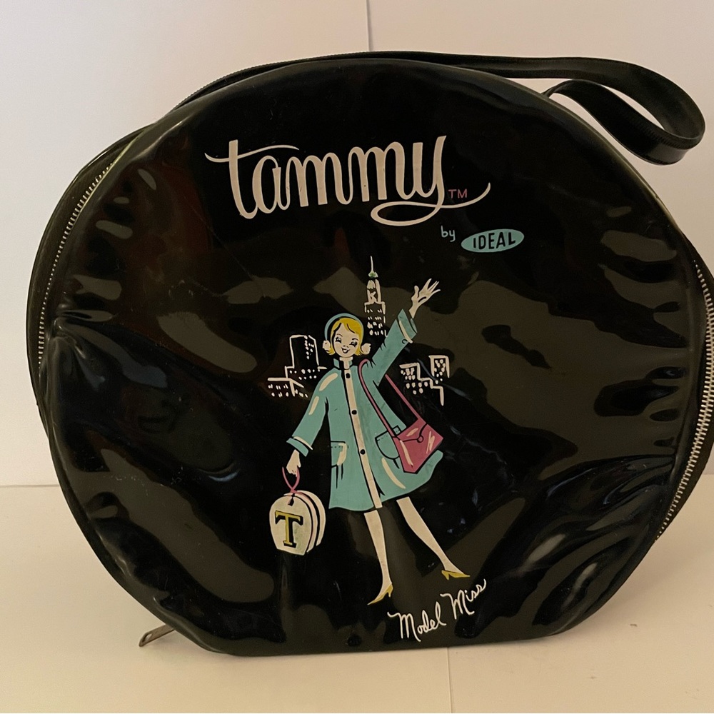 1960s Vintage Ideal Toy Co Tammy Model Miss 12" Round Doll Carrying Case